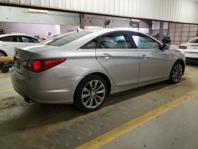 Photo 3 from auction – 2011 HYUNDAI SONATA SE with VIN 5NPEC4AC0BH115653