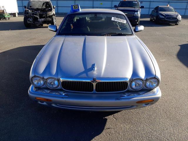 Photo 5 from auction – 2000 JAGUAR XJ8 with VIN SAJDA14C6YLF02034