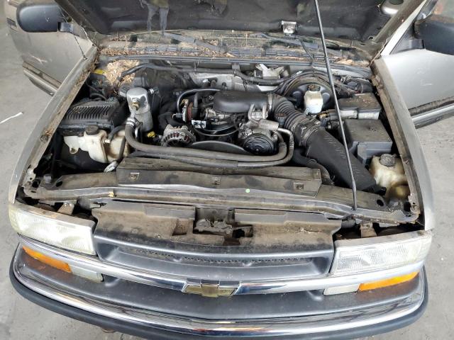Photo 12 from auction – 2000 CHEVROLET BLAZER with VIN 1GNDT13W6Y2150023