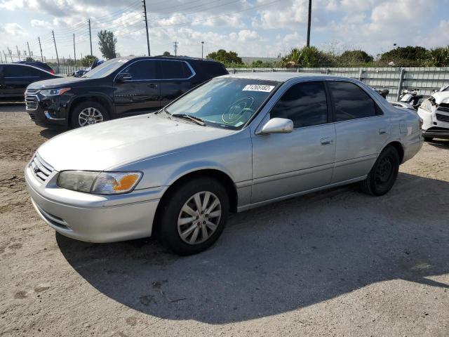 TOYOTA CAMRY LE 2001 with VIN JT2BG28K310540412 - Photo from auction