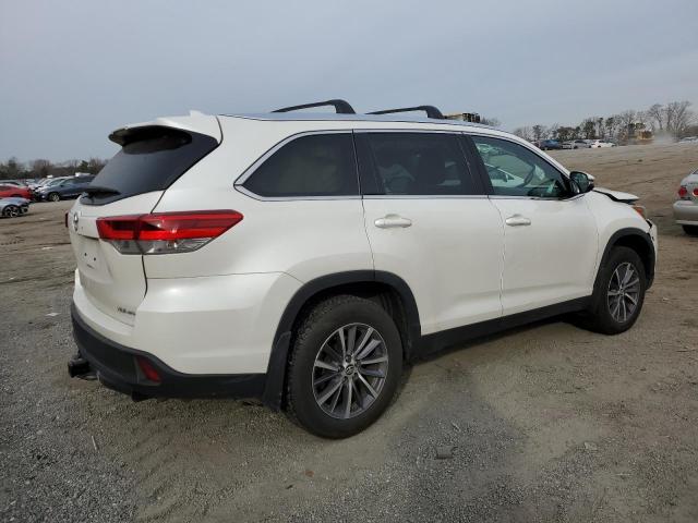 Photo 3 from auction – 2019 TOYOTA HIGHLANDER with VIN 5TDJZRFH3KS608364