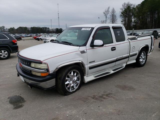 CHEVROLET SILVERADO 2000 with VIN 1GCEC19T0YZ283250 - Photo from auction