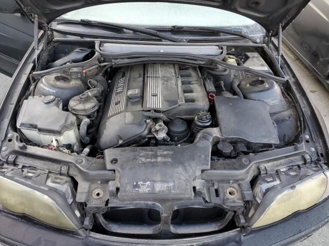 Photo 11 from auction – 2004 BMW 3 SERIES with VIN WBAEV33434KL62824