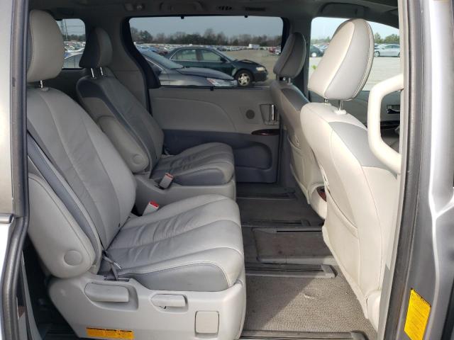 Photo 11 from auction – 2011 TOYOTA SIENNA XLE with VIN 5TDYK3DC6BS017730