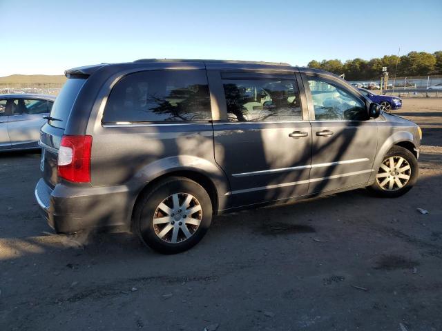 Photo 3 from auction – 2015 CHRYSLER TOWN & COU with VIN 2C4RC1BG2FR539622