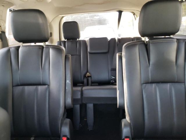 Photo 10 from auction – 2014 CHRYSLER TOWN & COU with VIN 2C4RC1BG0ER409210