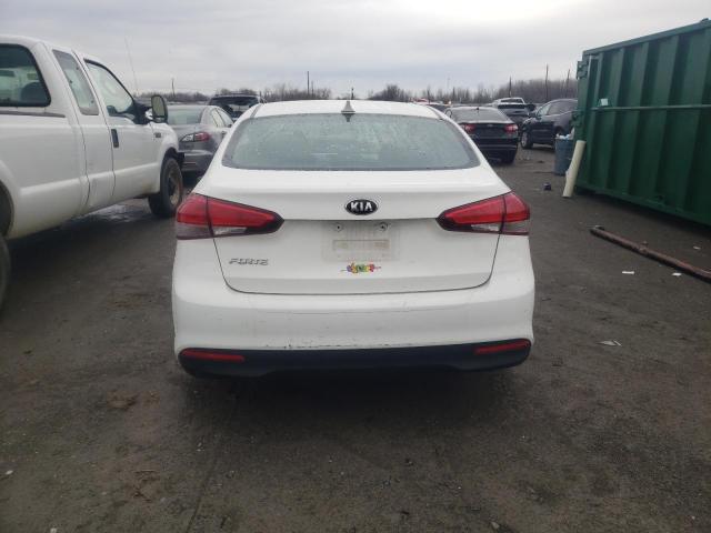 Photo 6 from auction – 2017 KIA FORTE LX with VIN 3KPFK4A7XHE021660