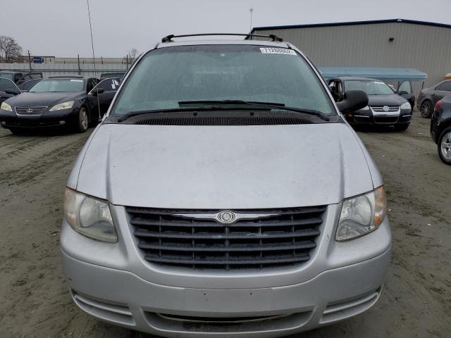 Photo 5 from auction – 2005 CHRYSLER TOWN & COU with VIN 1C4GP45R15B326474