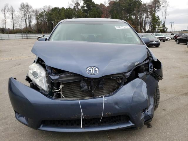 Photo 5 from auction – 2015 TOYOTA SIENNA LE with VIN 5TDKK3DCXFS584051