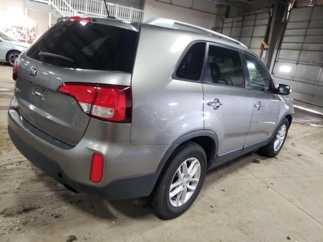 Photo 3 from auction – 2015 KIA SORENTO LX with VIN 5XYKTDA70FG610194