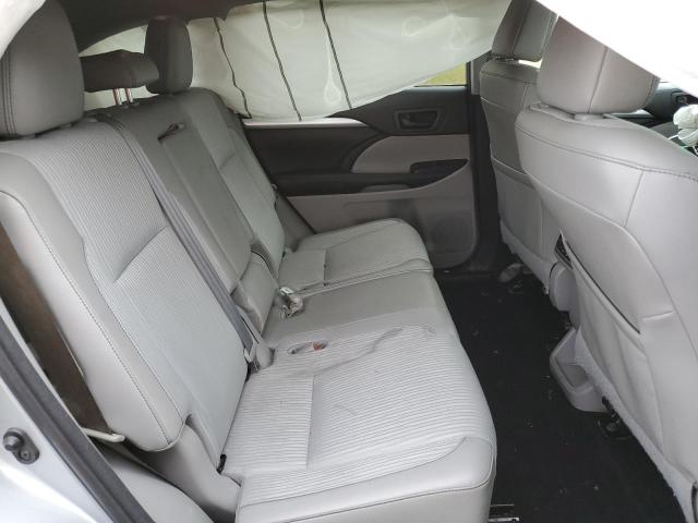 Photo 11 from auction – 2017 TOYOTA HIGHLANDER with VIN 5TDBZRFH6HS369096