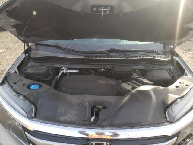 Photo 12 from auction – 2018 HONDA PILOT TOUR with VIN 5FNYF6H95JB028659