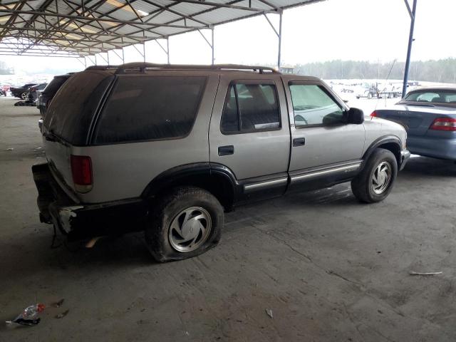 Photo 3 from auction – 2000 CHEVROLET BLAZER with VIN 1GNDT13W6Y2150023