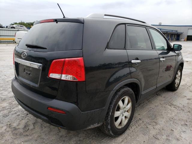 Photo 3 from auction – 2013 KIA SORENTO LX with VIN 5XYKT3A69DG311981