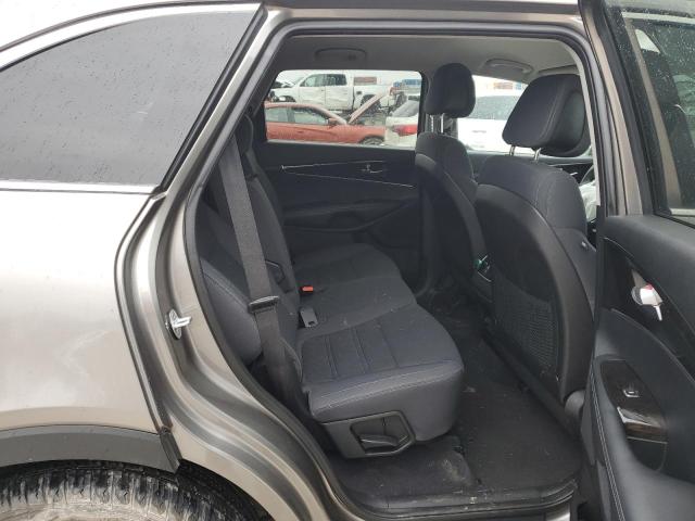 Photo 11 from auction – 2016 KIA SORENTO LX with VIN 5XYPG4A35GG073590