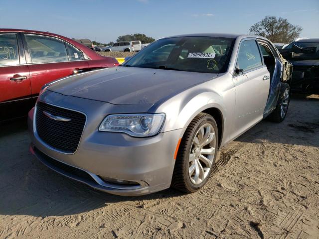 Photo 1 from auction – 2018 CHRYSLER 300 LIMITE with VIN 2C3CCAEG6JH140975