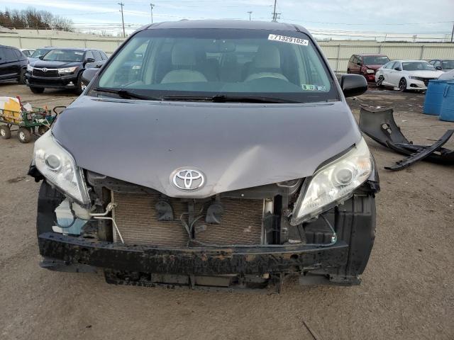 Photo 5 from auction – 2014 TOYOTA SIENNA LE with VIN 5TDKK3DC0ES410312