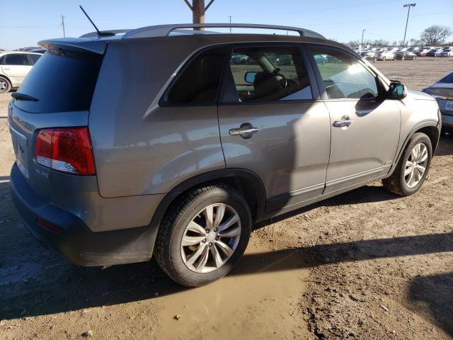 Photo 3 from auction – 2011 KIA SORENTO EX with VIN 5XYKUDA20BG119748
