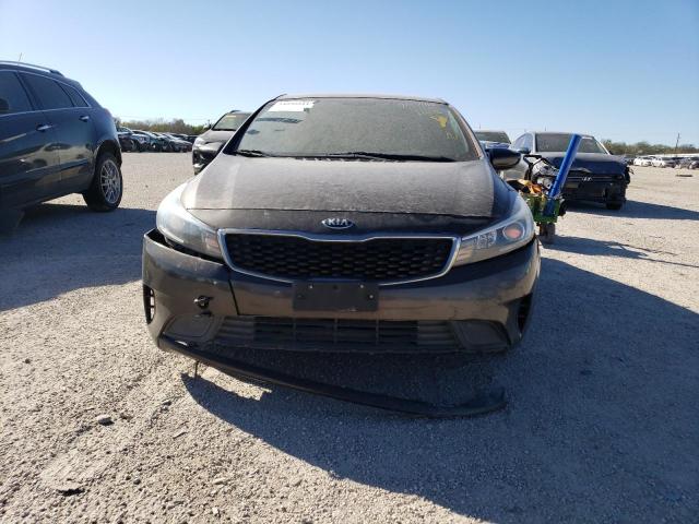 Photo 5 from auction – 2017 KIA FORTE LX with VIN 3KPFK4A74HE033755