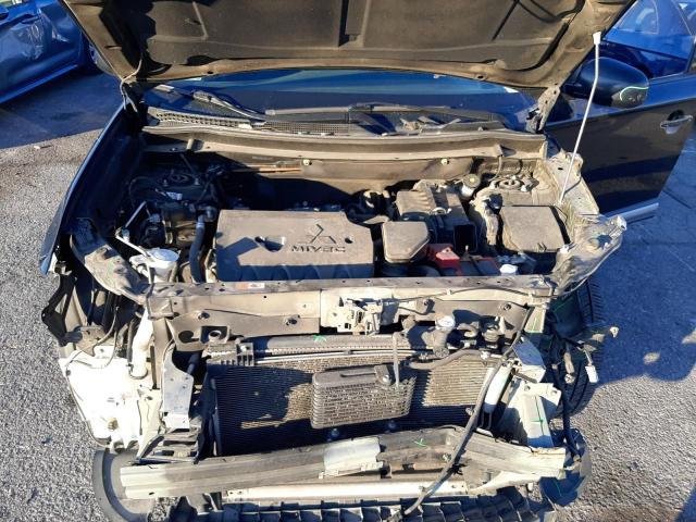 Photo 12 from auction – 2016 MITSUBISHI OUTLANDER with VIN JA4AZ3A30GZ030037