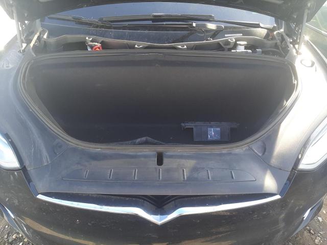 Photo 11 from auction – 2017 TESLA MODEL X with VIN 5YJXCDE2XHF050005