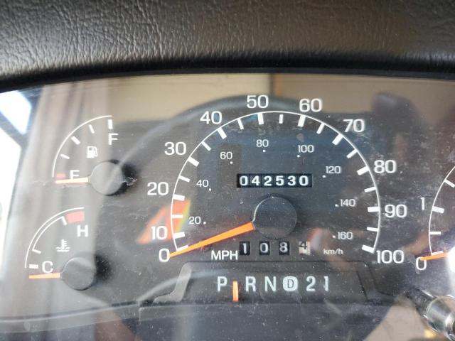 Photo 8 from auction – 2000 WINNEBAGO RV with VIN 1FCNF53S4Y0A07169