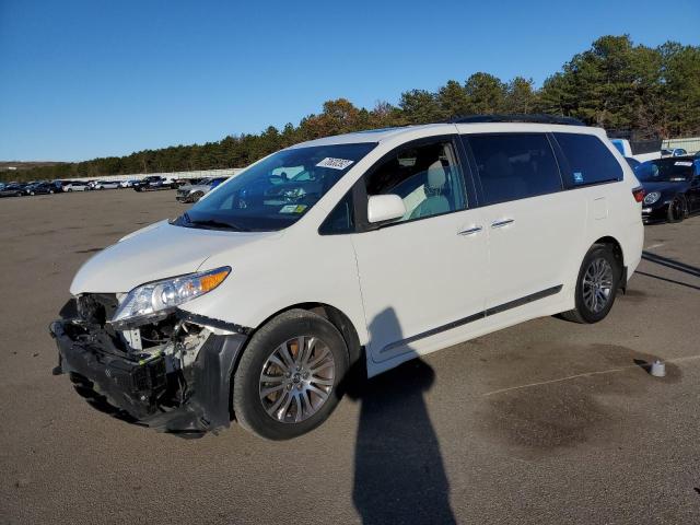 TOYOTA SIENNA XLE 2018 with VIN 5TDYZ3DC3JS908987 - Photo from auction