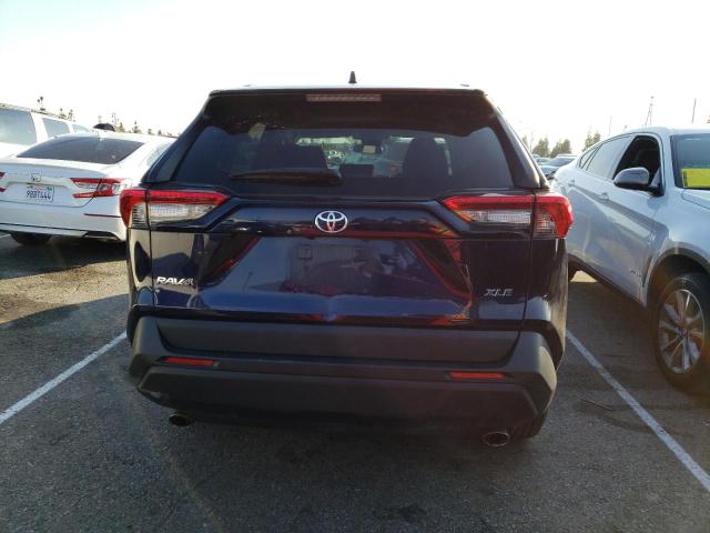Photo 6 from auction – 2021 TOYOTA RAV4 XLE with VIN 2T3W1RFVXMW127600