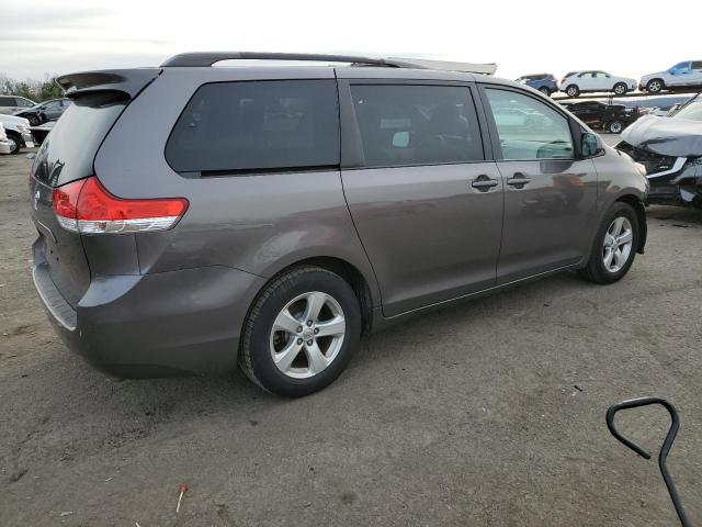 Photo 3 from auction – 2014 TOYOTA SIENNA LE with VIN 5TDKK3DC0ES410312
