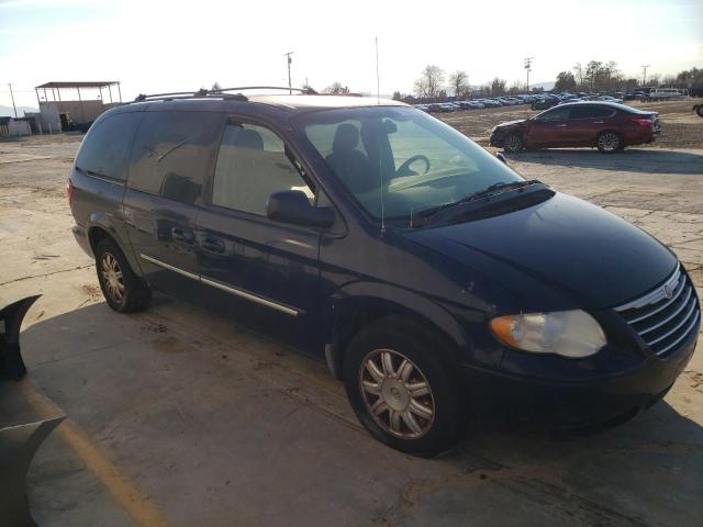 Photo 4 from auction – 2006 CHRYSLER TOWN & COU with VIN 2A4GP54L06R655778