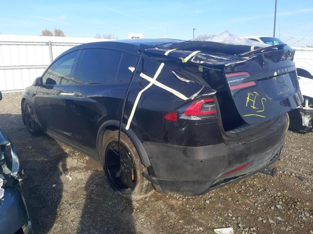 Photo 2 from auction – 2017 TESLA MODEL X with VIN 5YJXCDE2XHF050005