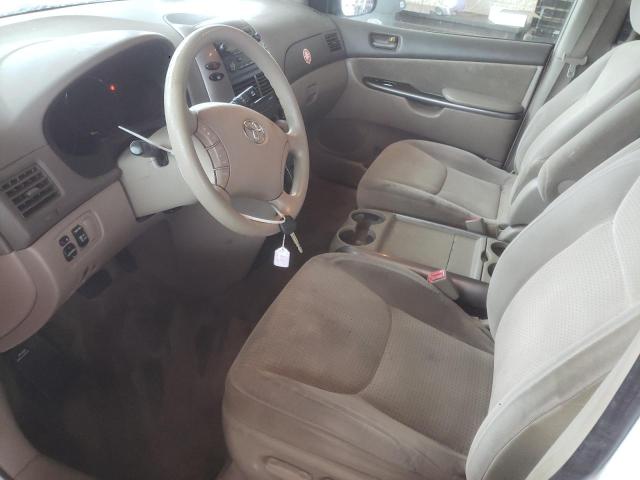 Photo 7 from auction – 2010 TOYOTA SIENNA CE with VIN 5TDKK4CC8AS306667