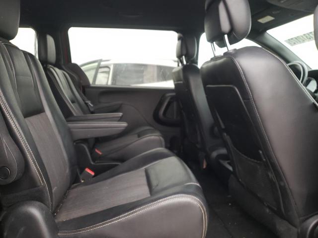 Photo 11 from auction – 2014 CHRYSLER TOWN & COU with VIN 2C4RC1HG0ER199828
