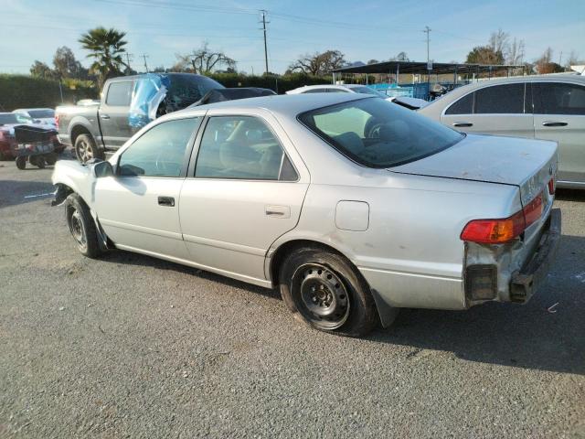 Photo 2 from auction – 2001 TOYOTA CAMRY LE with VIN 4T1BF22K21U959536