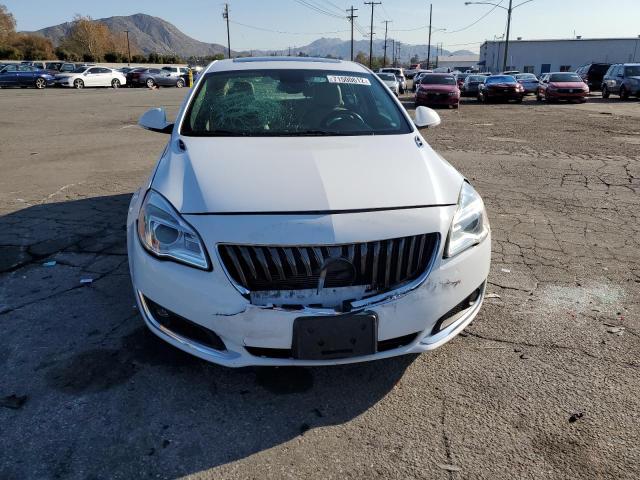 Photo 5 from auction – 2017 BUICK REGAL SPOR with VIN 2G4GL5EX4H9112421