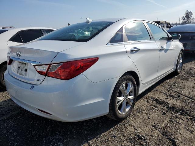 Photo 3 from auction – 2013 HYUNDAI SONATA SE with VIN 5NPEC4AC4DH561081