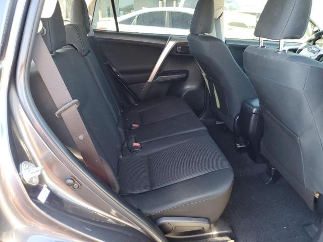 Photo 11 from auction – 2018 TOYOTA RAV4 LE with VIN JTMZFREV5JJ748088
