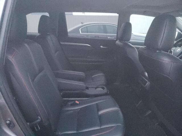 Photo 11 from auction – 2019 TOYOTA HIGHLANDER with VIN 5TDJZRFH3KS578279