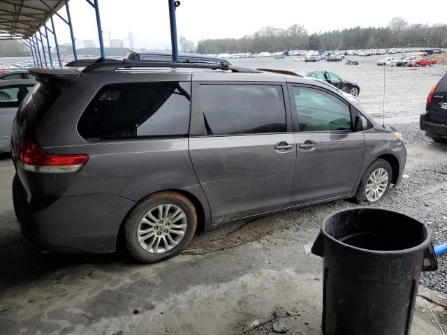 Photo 3 from auction – 2013 TOYOTA SIENNA XLE with VIN 5TDYK3DC0DS338942