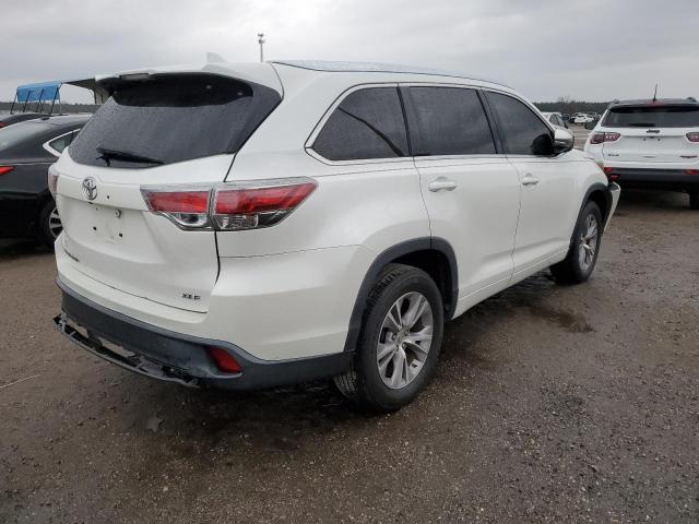 Photo 3 from auction – 2015 TOYOTA HIGHLANDER with VIN 5TDKKRFHXFS066226