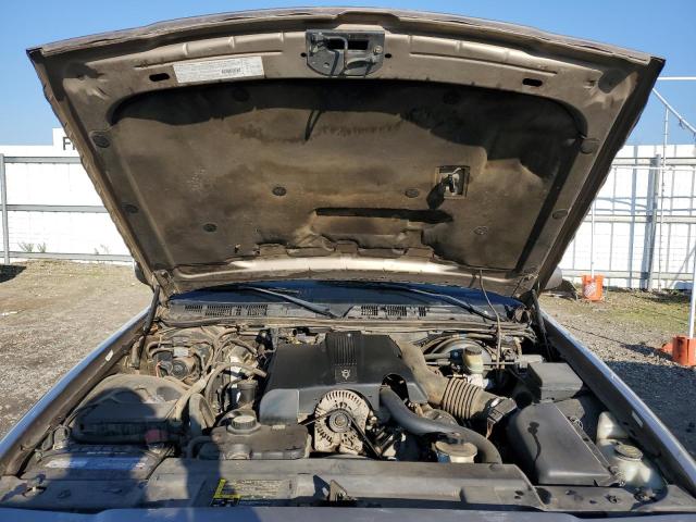 Photo 11 from auction – 2003 FORD CROWN VICT with VIN 2FAHP74W83X134871