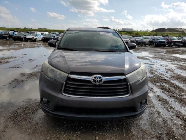 Photo 5 from auction – 2015 TOYOTA HIGHLANDER with VIN 5TDZKRFHXFS082828