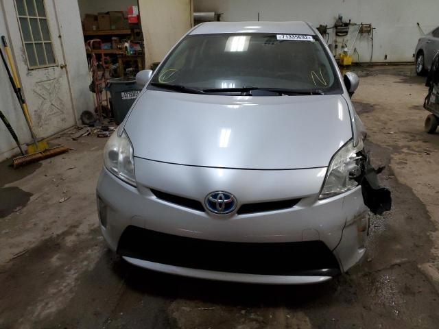 Photo 5 from auction – 2013 TOYOTA PRIUS with VIN JTDKN3DU8D0350233