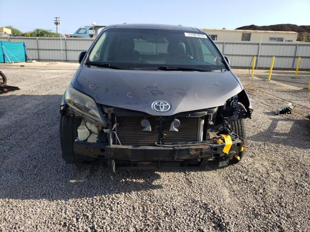 Photo 5 from auction – 2016 TOYOTA SIENNA SE with VIN 5TDXK3DC8GS694846