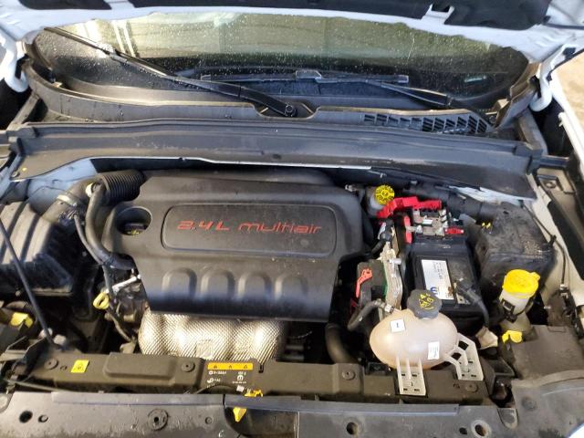 Photo 11 from auction – 2018 JEEP RENEGADE L with VIN ZACCJABBXJPJ33064