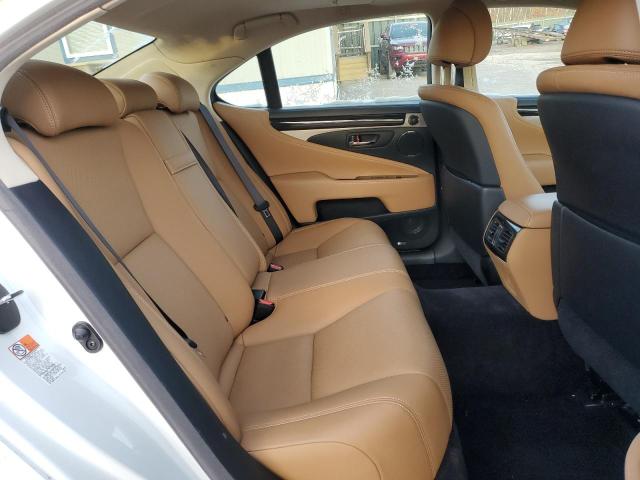 Photo 10 from auction – 2015 LEXUS LS 460 with VIN JTHCL5EF0F5024937