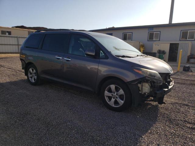 Photo 4 from auction – 2016 TOYOTA SIENNA SE with VIN 5TDXK3DC8GS694846