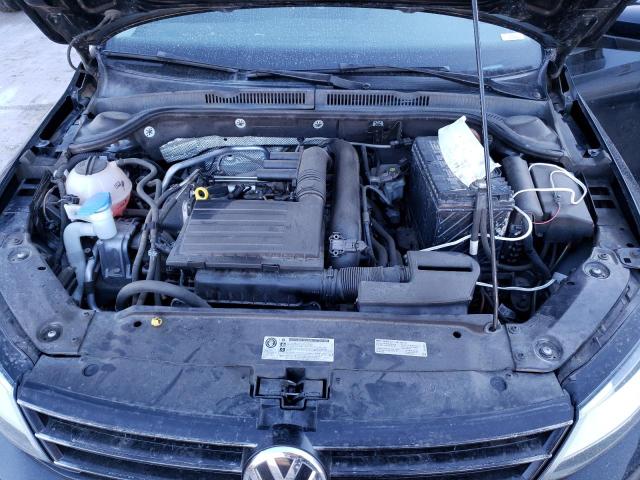 Photo 11 from auction – 2017 VOLKSWAGEN JETTA S with VIN 3VW2B7AJ7HM391379