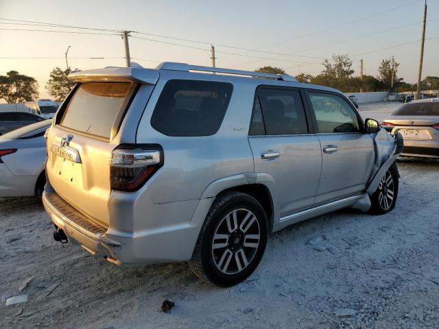 Photo 3 from auction – 2017 TOYOTA 4RUNNER SR with VIN JTEBU5JR3H5465583