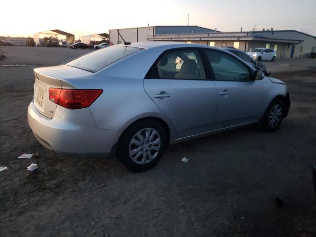Photo 3 from auction – 2011 KIA FORTE EX with VIN KNAFU4A22B5391631